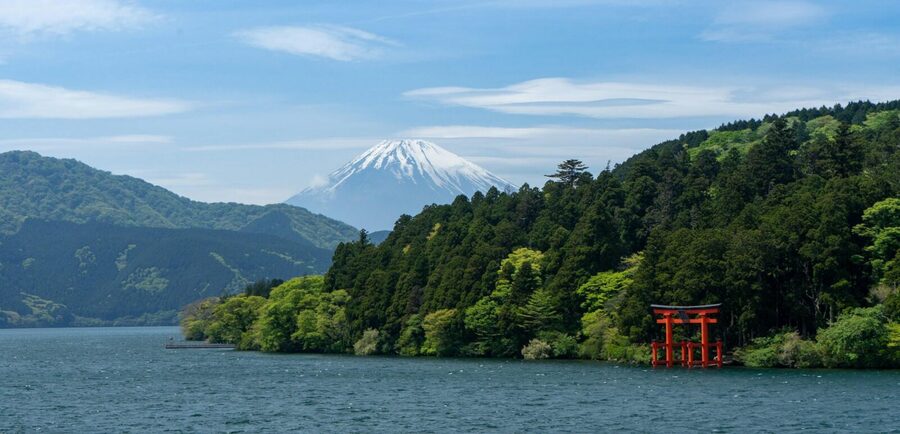 1-Day Mt Fuji and Hakone Sightseeing trip from Tokyo - Chureito Pagoda Photo Stop: Quick, Classic, and Worth It