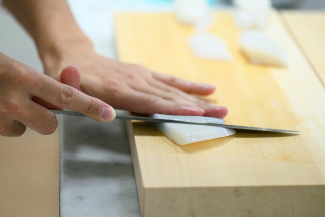 A One-of-a-Kind Sushi Experience in a Special Place of Japan - Sushi Chef Sasao and the value of calm, careful teaching