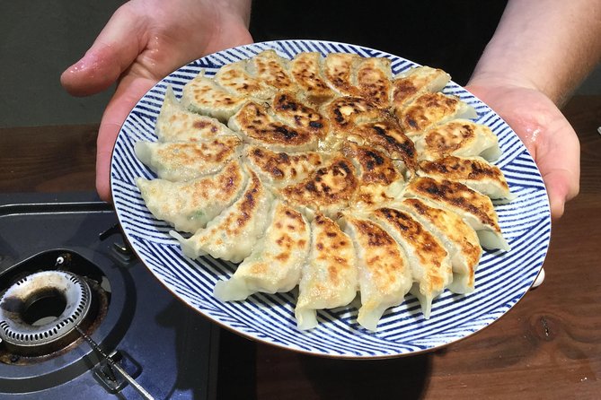 Asakusa Classic Ramen & Crispy Gyoza Cooking Class - Portion Size and What You Eat at the End
