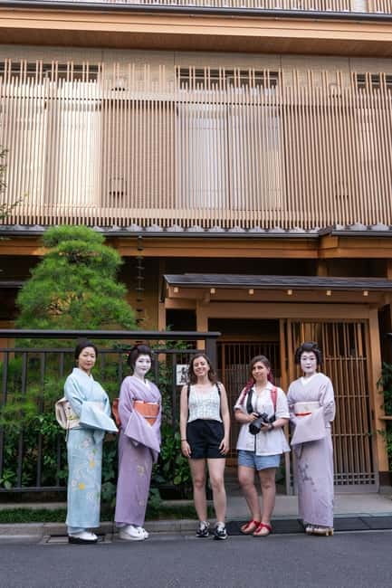 Asakusa: Geisha Performance and Tea House Experience - The Real Geisha Part: Art, Attention, and Conversation