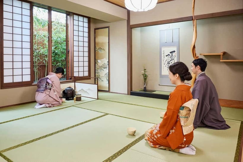 Asakusa: Kimono Tea Ceremony with Matcha and Sweet - Choosing a seasonal kimono in Asakusa (and getting it right)