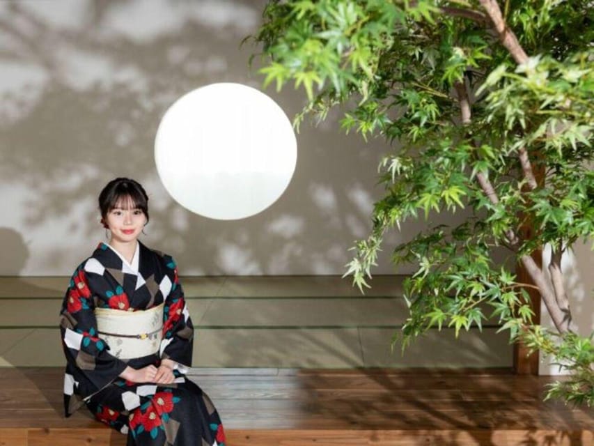 Asakusa Kimono/Yukata Rental & Photography_Tsutsuji - Choosing Your Kimono from a Big Rack of Options