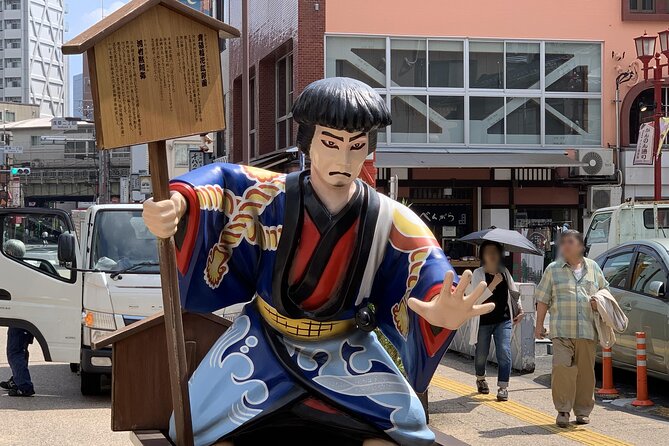 Asakusa: TOKYO SKYTREE Exploration after History Tour - Asakusa Shrine: the shared grounds that feel oddly peaceful