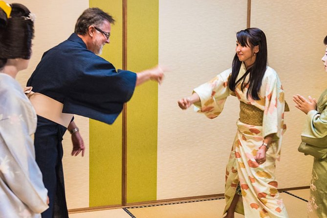 Authentic Geisha Performance with Dinner in Tokyo - The Live Geisha Performance: Dance, Music, Fan Work, and Games