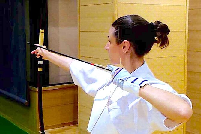 Authentic Kyudo Japanese Archery Experience in Tokyo - Dressing in a kyudo dōgi: gloves, sleeves, and fit reality checks