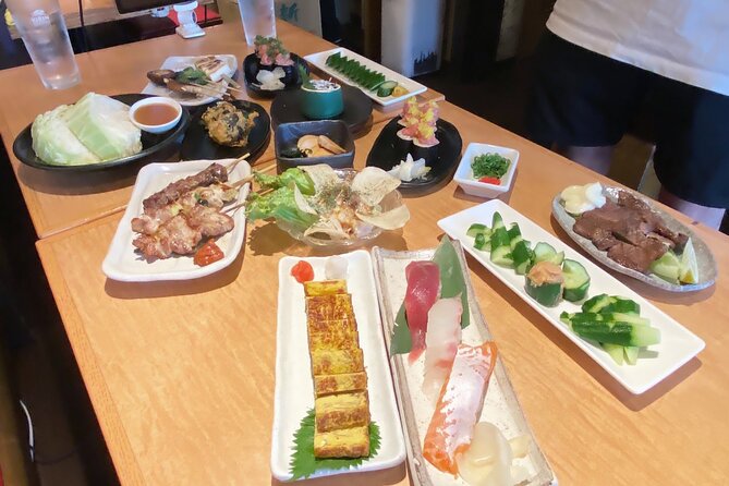 Bar Hopping Tour with a local Guide in Shinjuku - What to Eat and Drink: Draft Beer, Skewers, and Menu Help