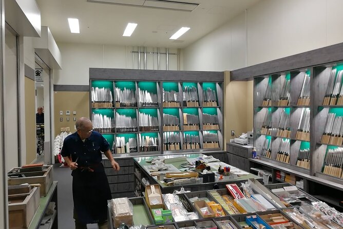 Complete Tuna Auction & Toyosu Fish Market Tour - Should you book it?