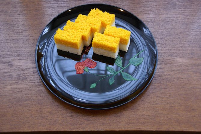 Creative Japanese Cooking in a Beautiful Tokyo Home with Makiko - Meet Makiko at Komazawa-Daigaku: The First Lesson Is How Tokyo Shops