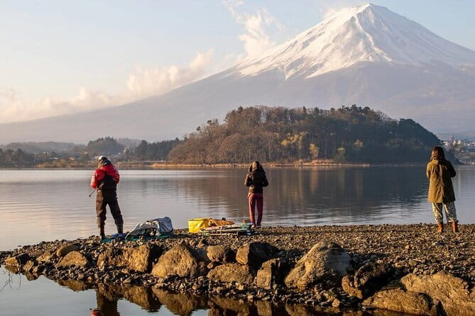 Customizable Private Tour in Mt. Fuji with Private Driver - Lake Kawaguchiko: where most people see Fuji first