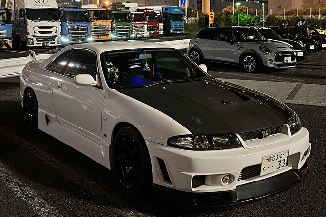 Daikoku JDM car meet experience in a GTR-R35 - Tokyo Tower Photo Stop: Quick Landmark Time, Good Photo Odds