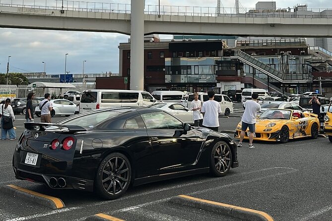 Daikoku JDM car meet experience in a GTR-R35 - A-PIT Super Autobacs: Parts Shopping Without the Hard Sell