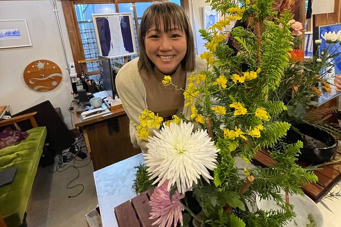 Discover the Art of Ikebana in Tokyo’s Historic Yanaka District - The class experience: calm, hands-on, and surprisingly personal