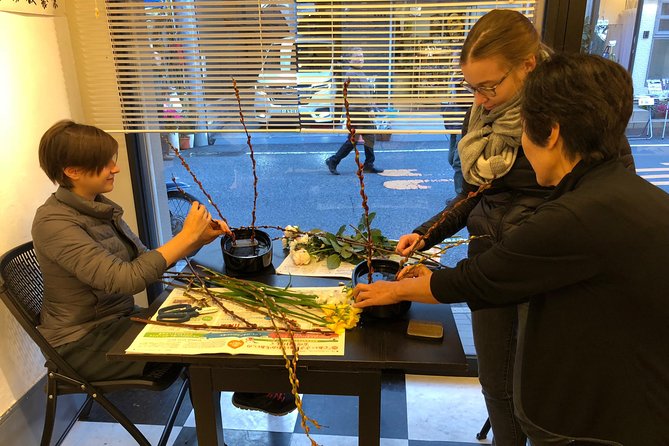 Discover the Art of Ikebana in Tokyo’s Historic Yanaka District - Who this workshop suits best
