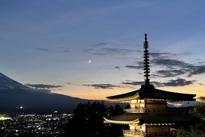 English Guided Mt. Fuji and Lake Kawaguchi Group Tour - Chureito Pagoda and Arakura Sengen Shrine steps