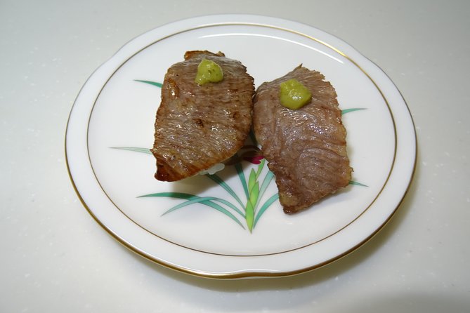 Experience all of Japanese culture and Japanese food experience classes "origami, udon, Japanese food, green tea, calligraphy" in 4 hours - Matcha and Japanese sweets after you eat: the finishing ritual