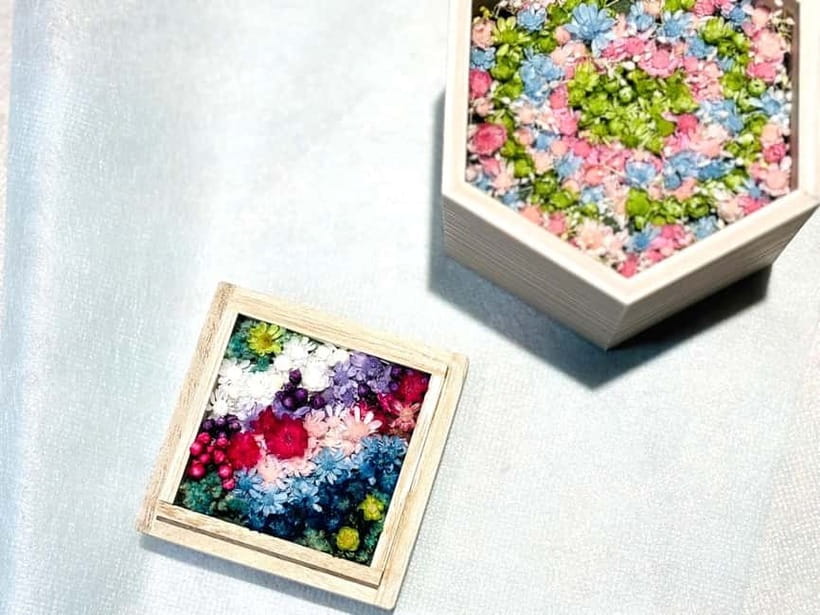 Experience Crafting a Flower-Adorned Mini Japanese Garden - Building the mini Japanese flower garden box step by step