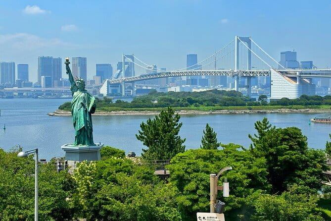 Fish Market & Tokyo Skyline Private Walking Tour - Tsukiji Fish Market to Toyosu: a seafood-first route that makes sense