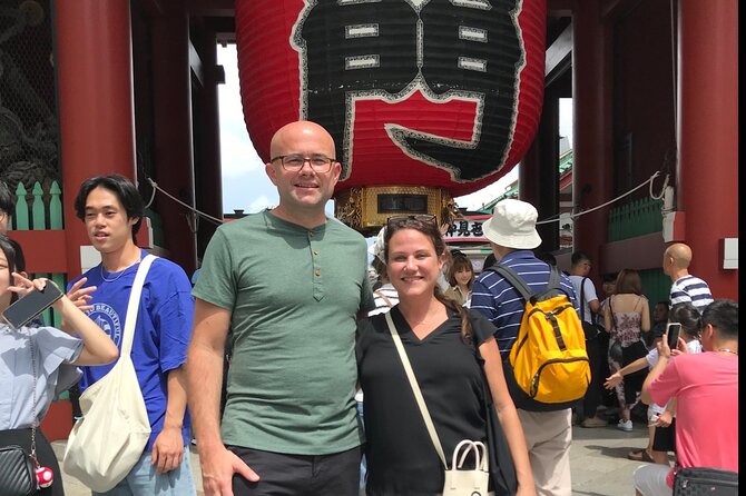 Flavors of Asakusa Food & Traditions with a Friendly Guide - Kaminarimon and the souvenir streets: where Asakusa sets the tone