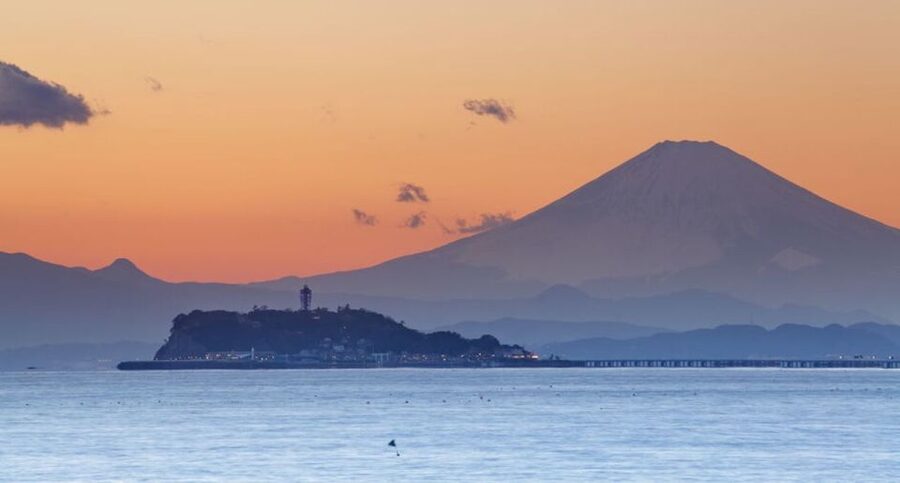 From Tokyo: Kamakura Private Customize Tour by Luxury Van - Why Kamakura and Enoshima Are a Perfect 9-Hour Pair