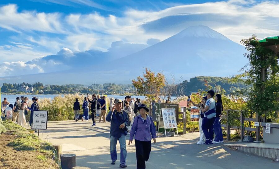 From Tokyo: Mount Fuji Customize Private Tour English Guide - Chureito Pagoda and Kachi Kachi Ropeway: Fuji Photos and Fun