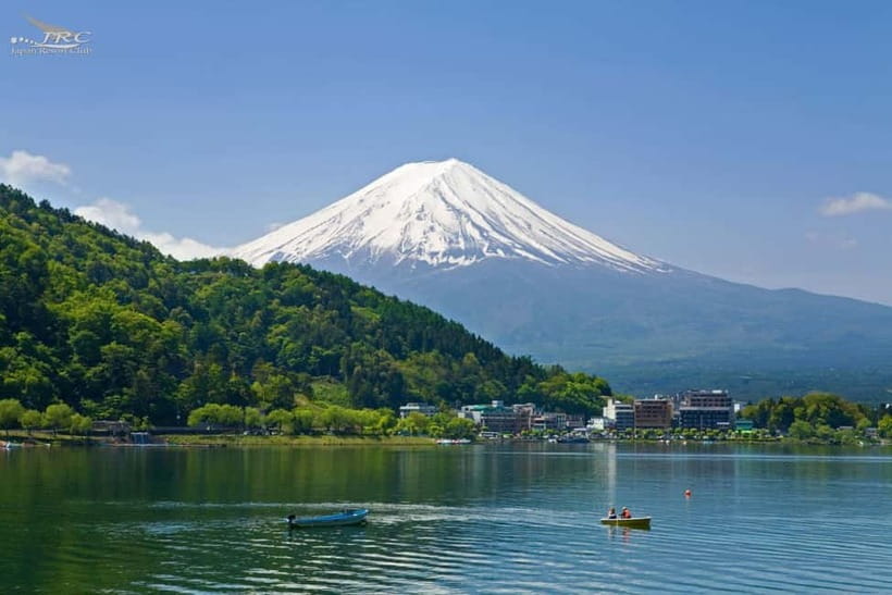 From Tokyo: Mount Fuji Private Tour With English Guide - Lake Yamanaka and the Duck Boat Ride: A Fun Reset Midday