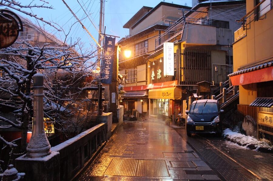 From Tokyo: Nikko Private Tour with English-speaking Guide - Lake Chūzenji at First Light: Mountains, Water, and a Quick Reset
