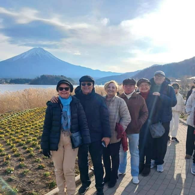 From Tokyo Private Mount Fuji & Hakone Day Trip With Pick Up - Hakone Shrine with the torii gate on Lake Ashi: a calm ending