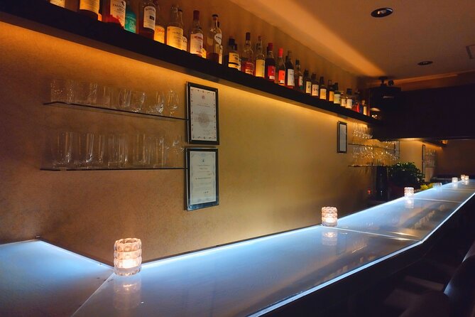 GoldenGai Daytime JapanWhisky BeginnersSession w/FemaleBartender - Two hours with up to 6 people: how the pacing really works