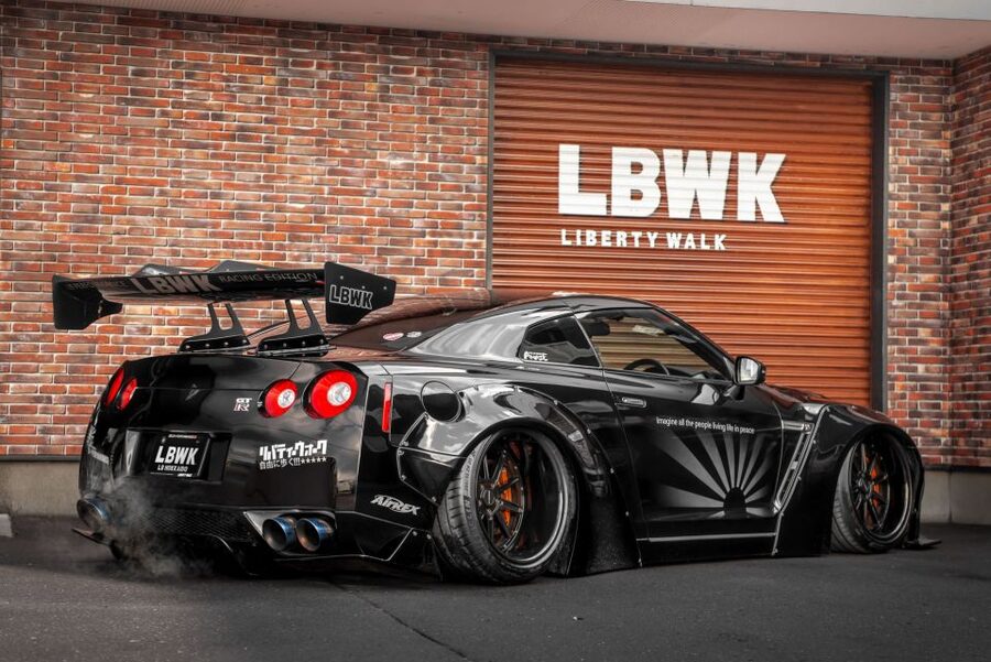 GT-R35 800hp Club Membership - secret underground car meet - Who should book this secret GT-R meet