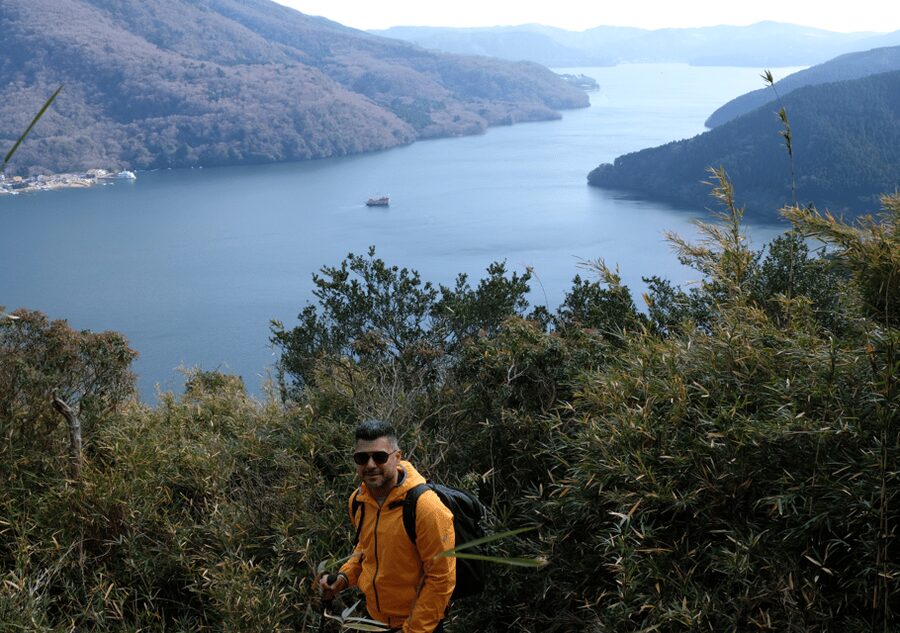 Hakone: Traverse the Hakone Caldera and Enjoy Onsen - The hike breakdown: 8–9 km, a real climb, then long ridge views