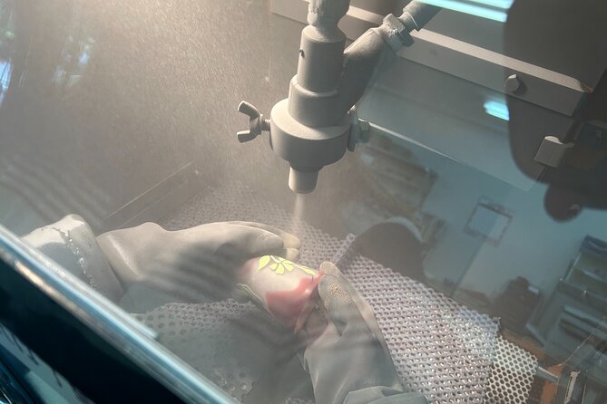 Handmade Japanese Glass Art Sandblasting Workshop in Tokyo - Who this workshop suits best