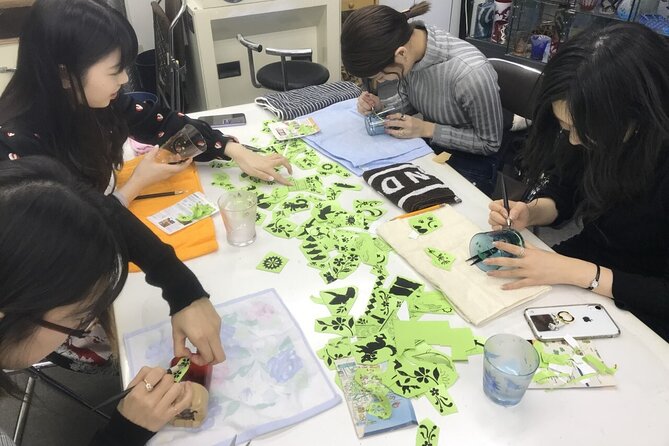 Handmade Japanese Glass Art Sandblasting Workshop in Tokyo - What you create: Japanese motifs on glass (from Mt. Fuji to kimonos)
