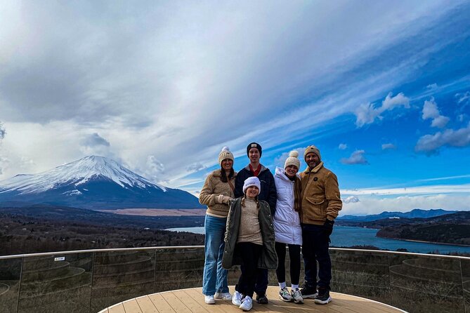 Hidden Fuji drive tour with a Local English speaking guide - Stop 1: Lake Kawaguchiko for first Fuji views