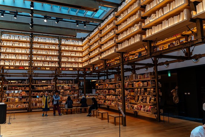 Highlights & Hidden Gems of the Shibuya District Private Tour - Meiji Jingu Shrine: The Calm Reset After the Intersection