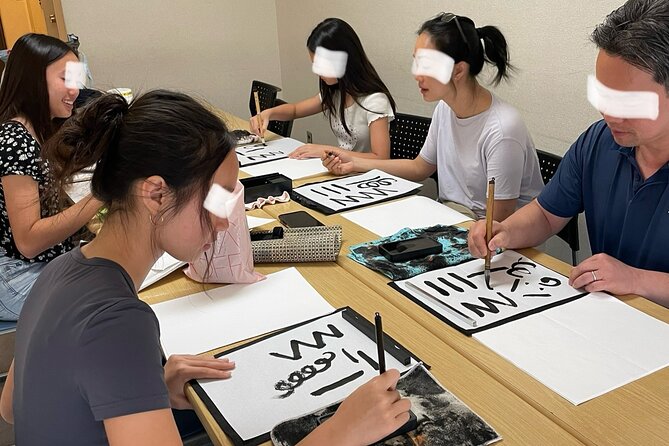 Japanese culture and calligraphy in Tokyo! - Your Hanging Scroll: The Souvenir That Feels Like Art
