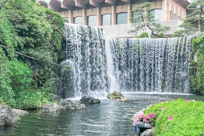 Japanese Garden & Western Architecture: Akasaka exploration tour - Jingu Gaien Ginkgo Street: Four-Season Tokyo Views