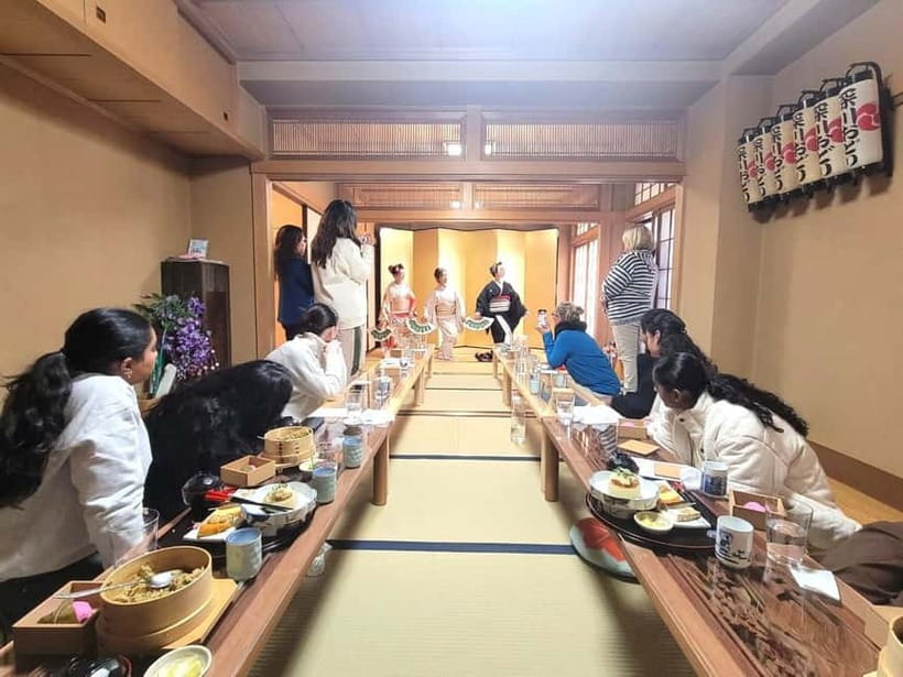 Japanese Traditional Entertainment Experience in Tokyo - Edo Night Entertainment: Why This Format Works in Tokyo