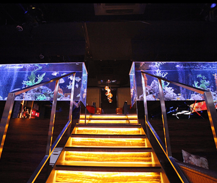 Kabukicho, Shinjuku: experiencing Japanese Host Club - Kabukicho After Dark: Getting to the Gofuku Building B1