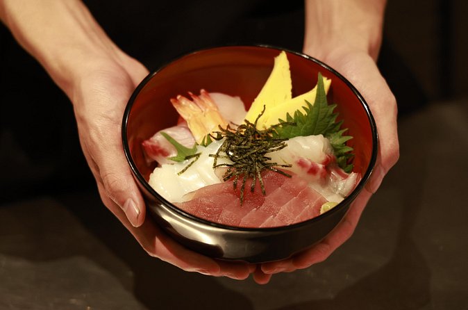 Kaisendon and Sashimi Cutting Workshop - Making Your Kaisendon Bowl: Vinegared Rice Meets Fish