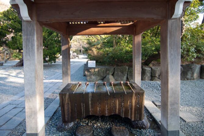Kamakura Private Tour Great Buddha & Enoshima with English guide - Sankeien Gardens: The Calmer End of the Day