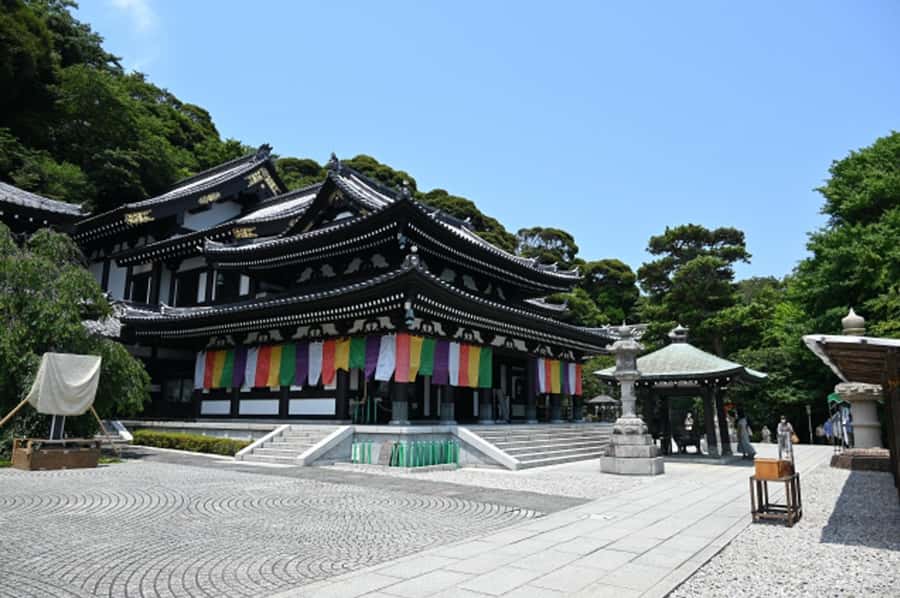 Kamakura: Walking Tour through the City of Samurai - Tsurugaoka Hachimangu: where the city’s spirituality sets the tone