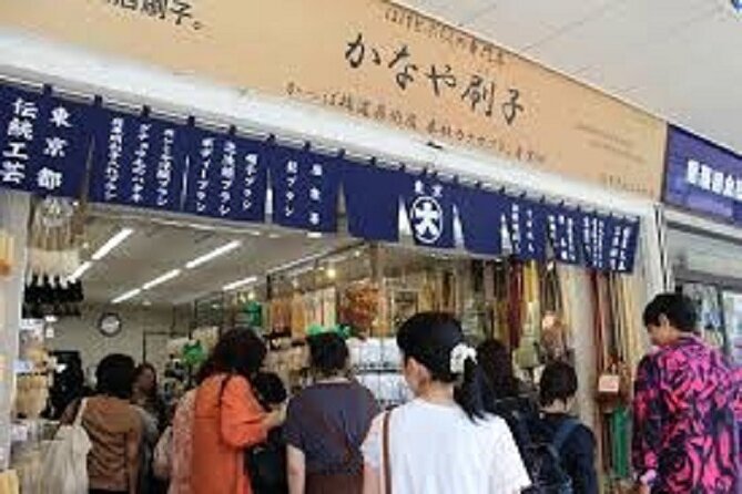 Kappabashi Knife Shopping Tour with Government-Licensed Guide - Walking, Pickup on Foot, and Getting Your Time Right