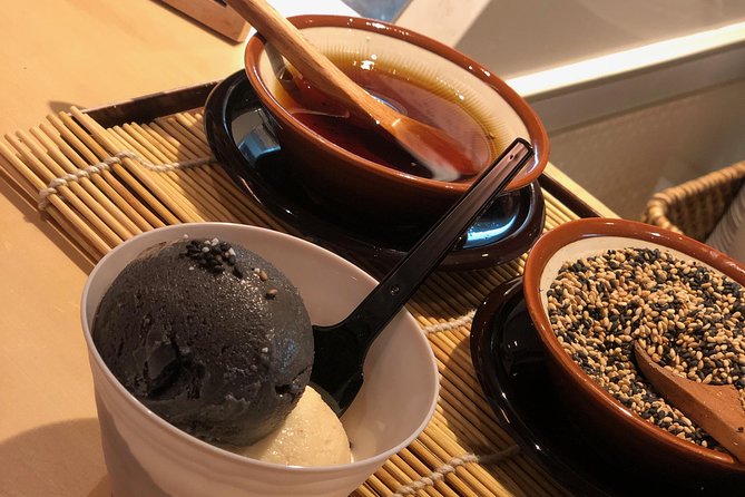 Kawaii Food Tour of Harajuku Tokyo - The 11:30 start and how the tour actually moves
