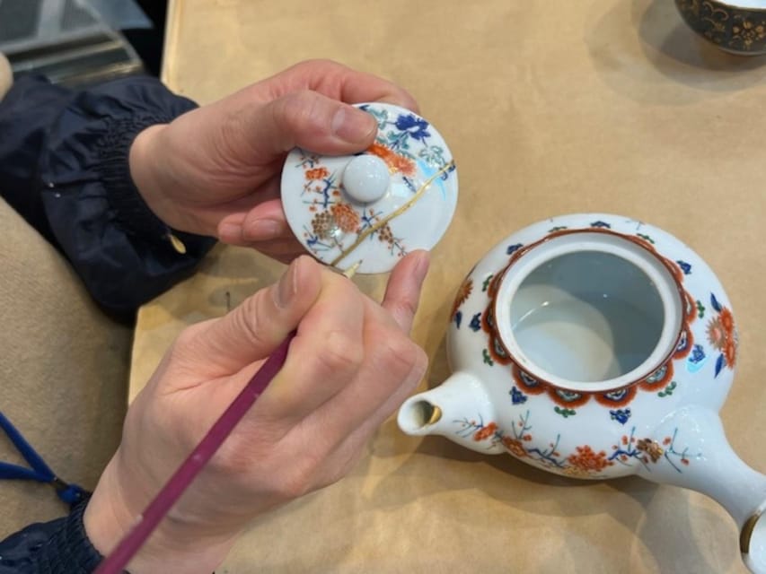 Kintsugi Experience with Arita Ware in Tokyo (English Guide) - Your souvenir: included workshop plate plus optional personal item