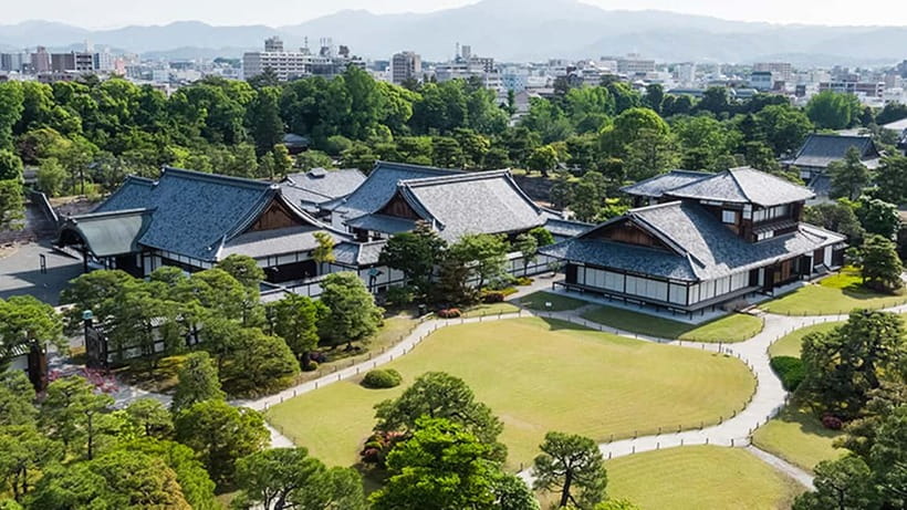 Kyoto: Nijo Castle World Heritage Guided Tour with Admission - The 1867 room where power returns to the Emperor