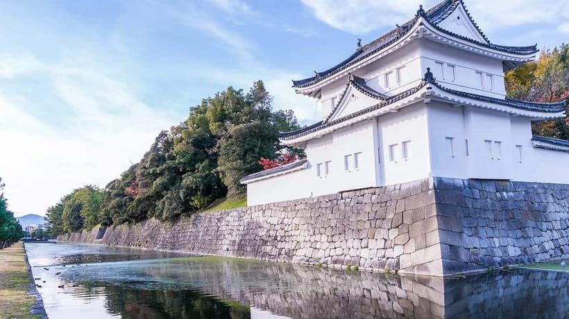 Kyoto: Nijo Castle World Heritage Guided Tour with Admission - Gates and corridors built to intimidate without fighting