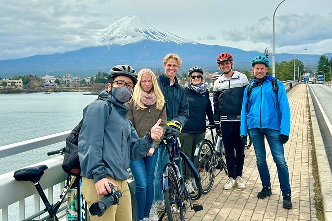 Lake Kawaguchi Explorer: E-Bike Guided Tour - Ubuyagasaki: that upside-down Fuji moment (and what if you don’t get it)