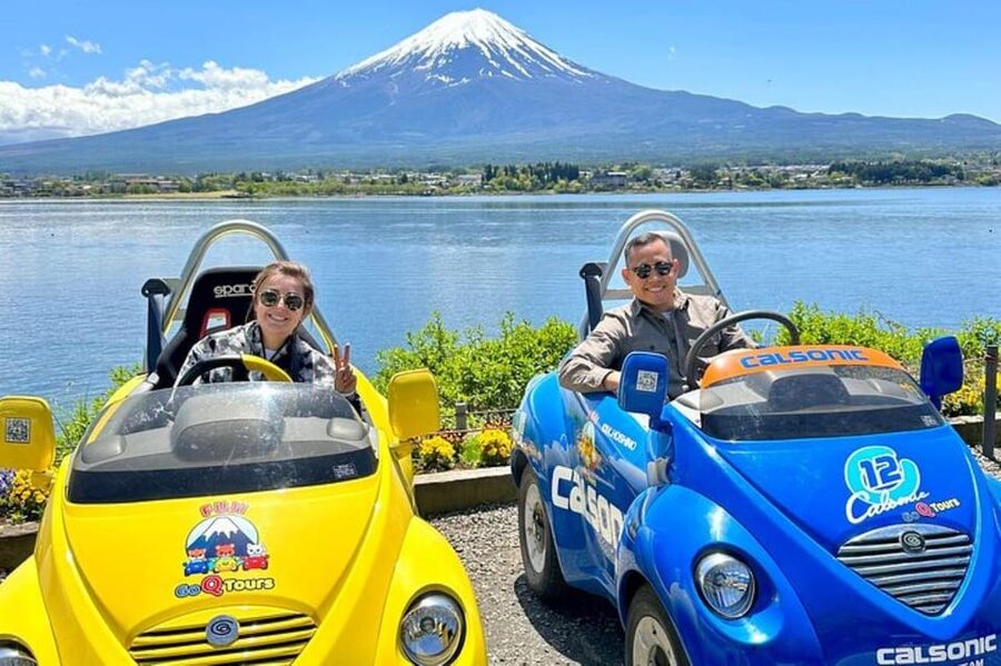 Lake Kawaguchiko: Electric Mini Car Guided Tour - Why a Tomica-style electric mini car makes Kawaguchiko feel different