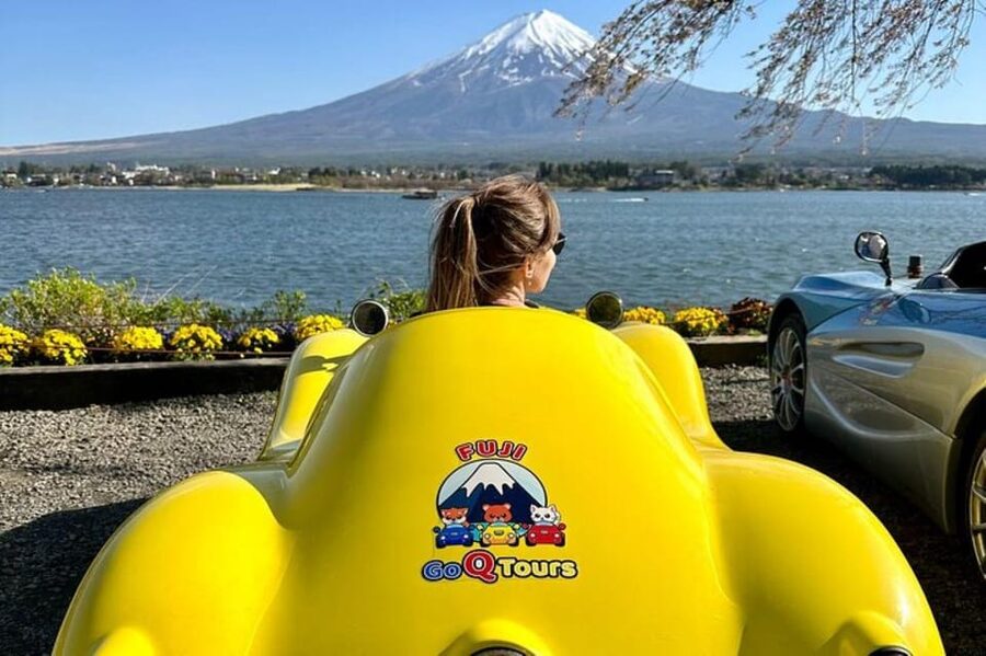 Lake Kawaguchiko: Electric Mini Car Guided Tour - Starting at Kawaguchiko Station and the 20-minute safety briefing at Oishi