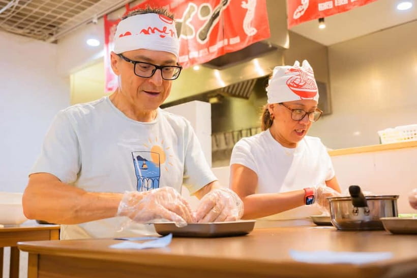 Lake Kawaguchiko: Ramen Cooking Class with Souvenir - Getting there from Kawaguchiko Station (and why it matters)